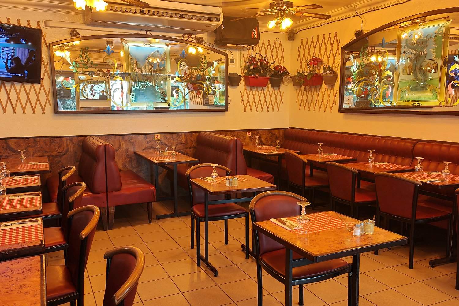 Restaurant Franais La Gatinaise  Paris - Photo 1
