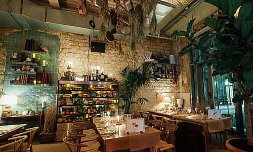 Restaurant Ora La Caserne à Paris
