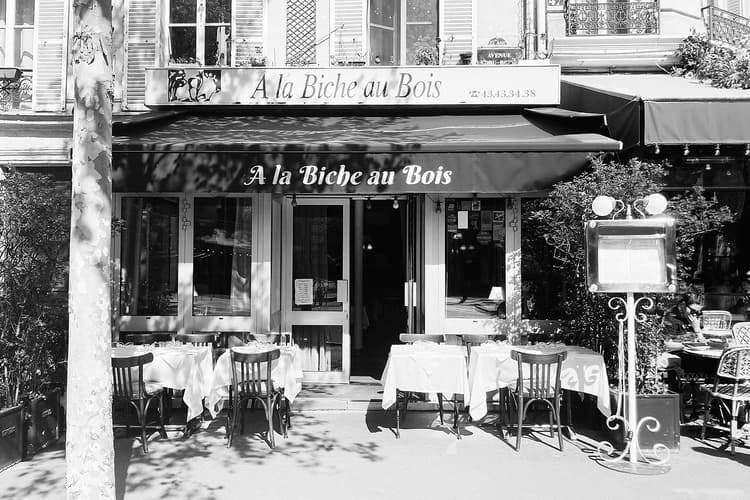 Restaurant A La Biche au Bois à Paris