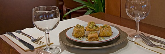 Panoramique du restaurant Al Mina à Paris