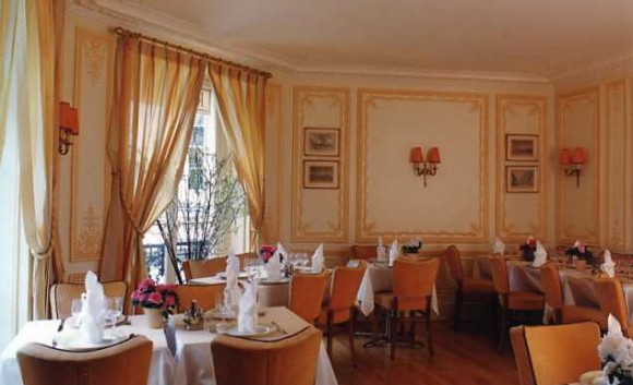 Panoramique du restaurant L'Assemblée à Paris