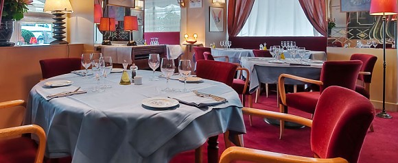 Panoramique du restaurant La Méditerranée à Paris
