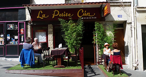 Panoramique du restaurant La Petite Cun à Paris