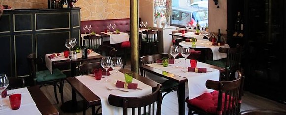 Panoramique du restaurant La Rosa à Paris