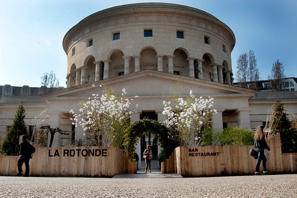 Panoramique du restaurant La Rotonde Stalingrad à Paris