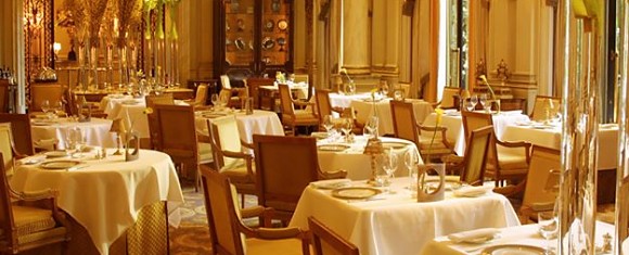 Panoramique du restaurant Le Cinq (Hôtel George V) à Paris