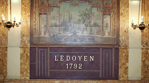 Panoramique du restaurant Ledoyen à Paris