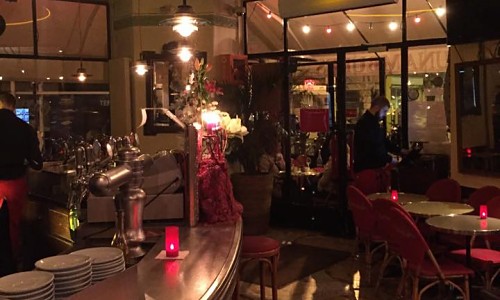 Panoramique du restaurant Les Funambules à Paris