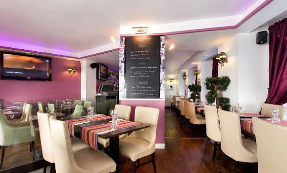 Panoramique du restaurant LR (Lounge Royal) Paris 18 à Paris