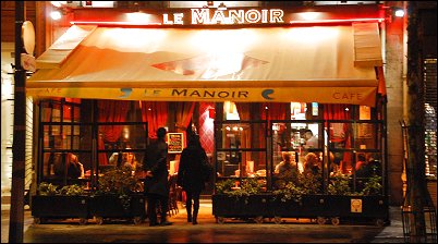 Panoramique du restaurant Le Manoir à Paris