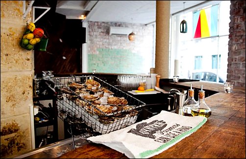 Panoramique du restaurant Mary Celeste à Paris