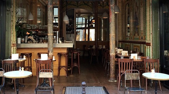 Panoramique du restaurant Poulette à Paris