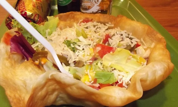 Restaurant Fresh Burritos - Salade dans sa tortilla