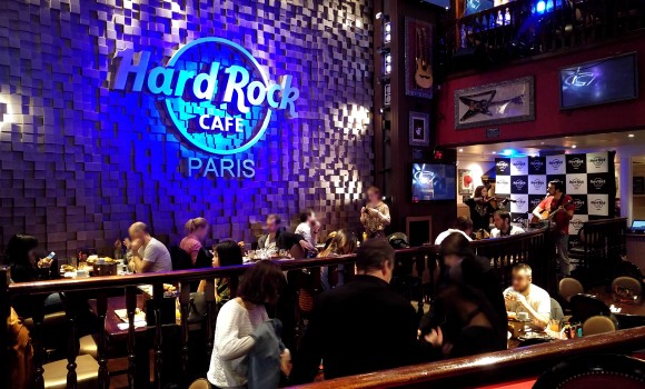 Restaurant Hard Rock Café - Plein de monde et une ambiance très fun