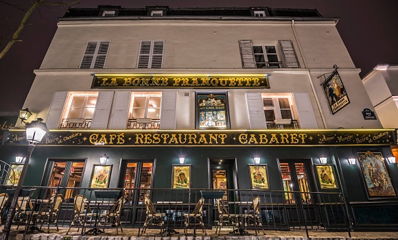 Restaurant La Bonne Franquette - Façade typiquement parisienne et montmartroise