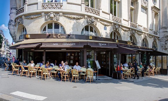 Restaurant Le Carré - Façade du Carré St Augustin