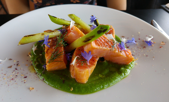 Restaurant Bistrot Alexandre III - Saumon juste saisi