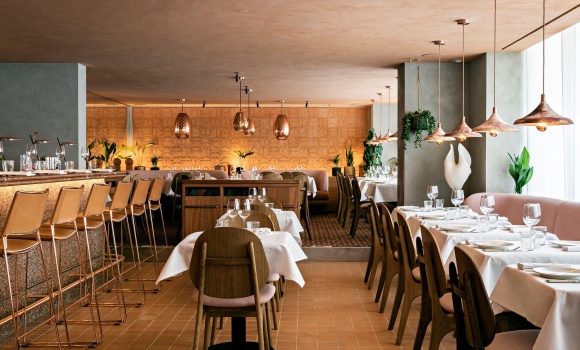Restaurant Ischia de Cyril Lignac - Superbe salle aux couleurs Italiennes par le Studio KO