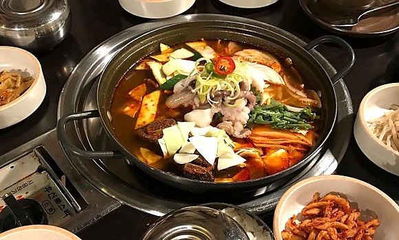 Restaurant KB Korean Barbecue - Soupes Coréennes