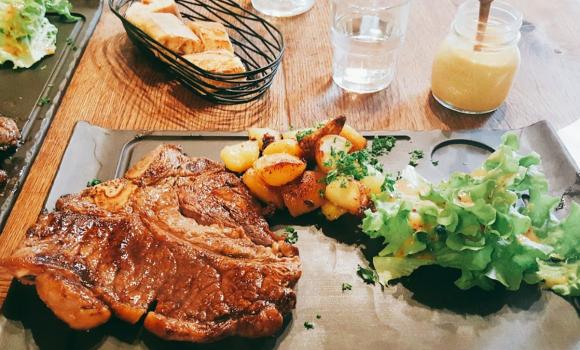 Restaurant Robert et Louise - Les grillades de boeuf emblème de la maison