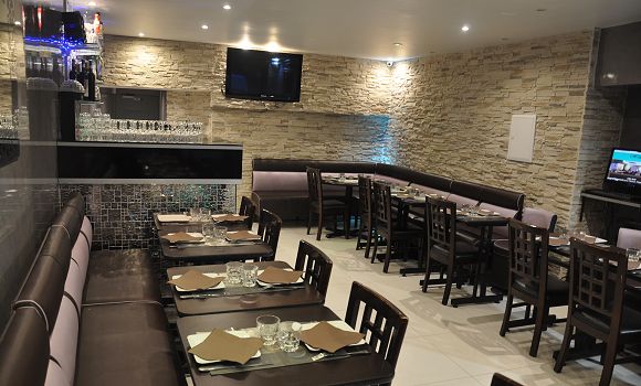 Restaurant Helem - Salle a la decoration chaleureuse