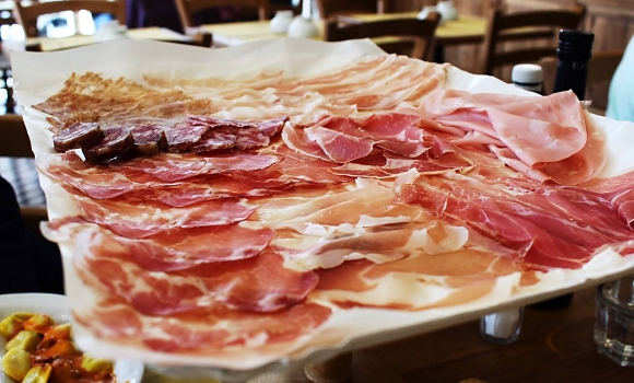 Restaurant Salsamenteria Di Parma - Jambons crus