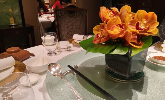Restaurant Shang Palace du Shangri-La Hotel - Tables à la Chinoise