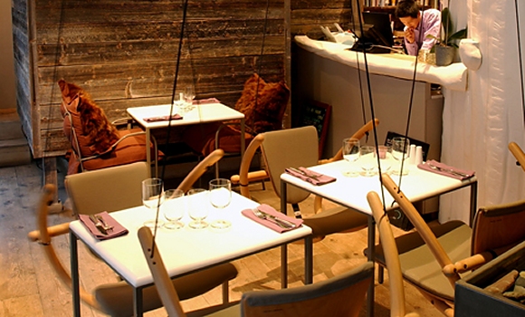 Restaurant Sur un Arbre Perché - Chaises suspendues