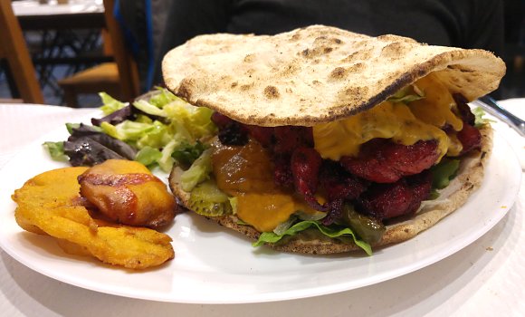 Restaurant Tandooright - Le fameux burger nan