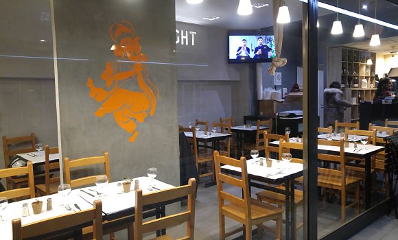 Restaurant Tandooright - Salle avec une belle ambiance