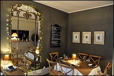 Photo restaurant paris L'Oie Cendrée - Un petit salon ravissant